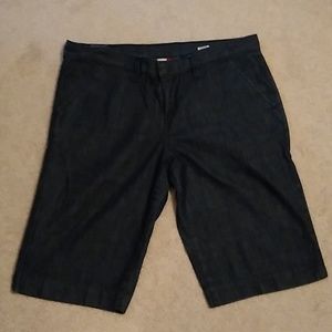 Lucky Bermuda shorts